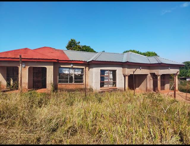 3 BEDROOM HOUSE FOR SALE IN MAUNGANI